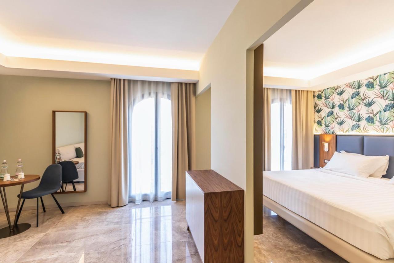 Solmaris Tropea Rooms & Suites Bagian luar foto
