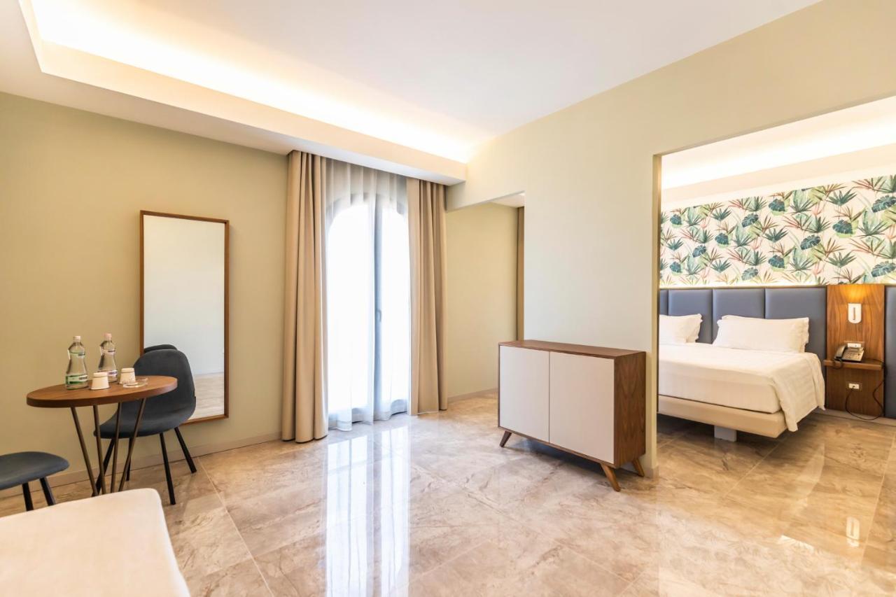 Solmaris Tropea Rooms & Suites Bagian luar foto