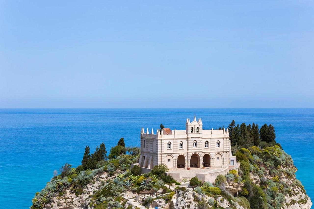 Solmaris Tropea Rooms & Suites Bagian luar foto